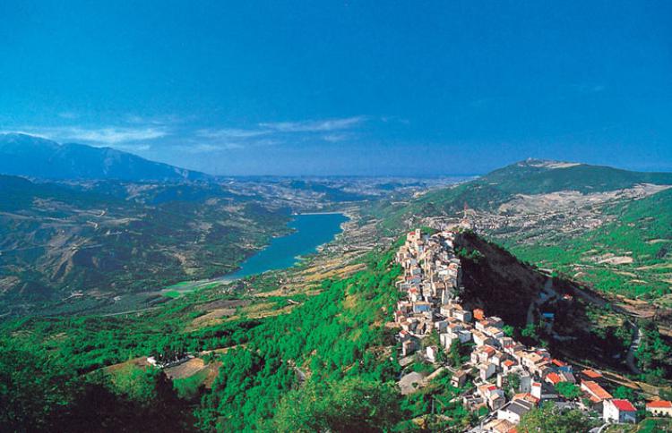 Lago-di-Bomba.jpg
