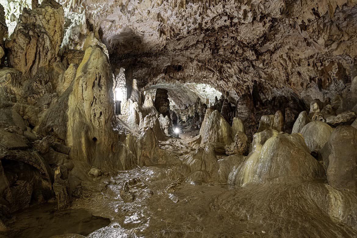 grotte-del-cavallone.jpg